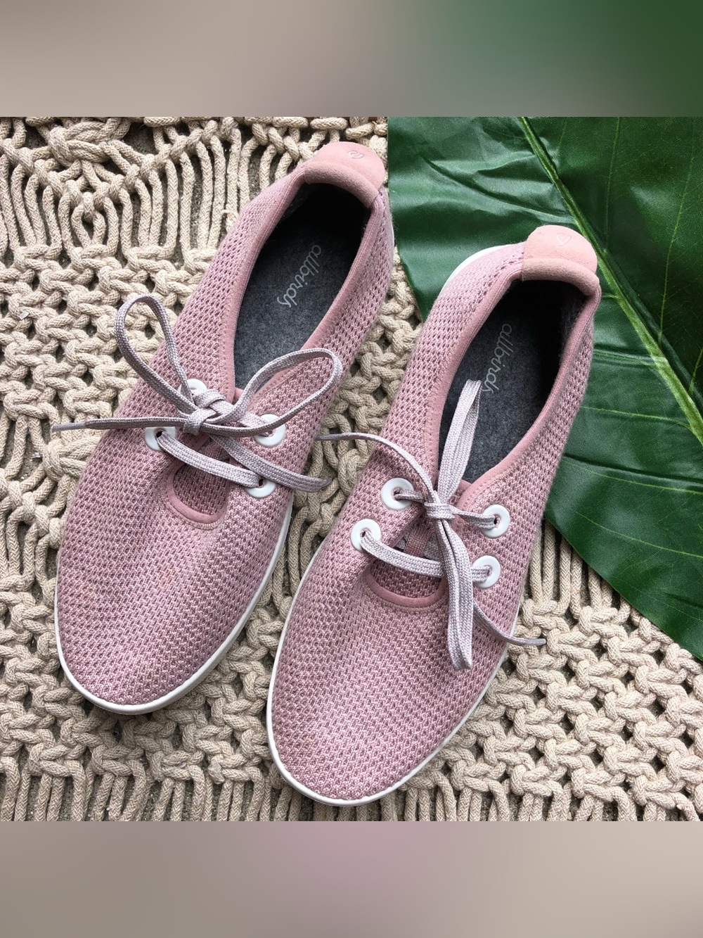 Allbirds Pink Sneakers Tree Skippers Women’s Size 9